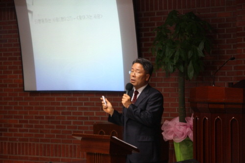 2011 바나바 사역자 수련회 1 - 20110307072051(2).JPG