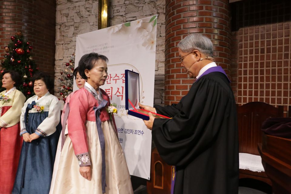 2024 권사,안수집사 은퇴식 - IMG_2228.JPG