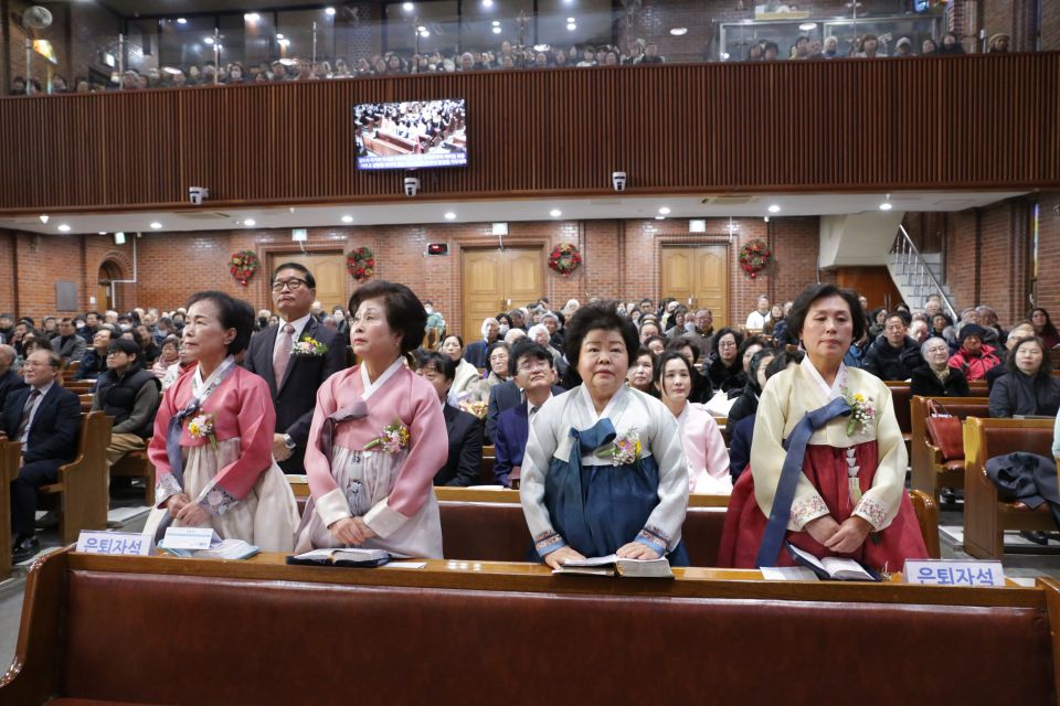 2024 권사,안수집사 은퇴식 - IMG_2187.JPG