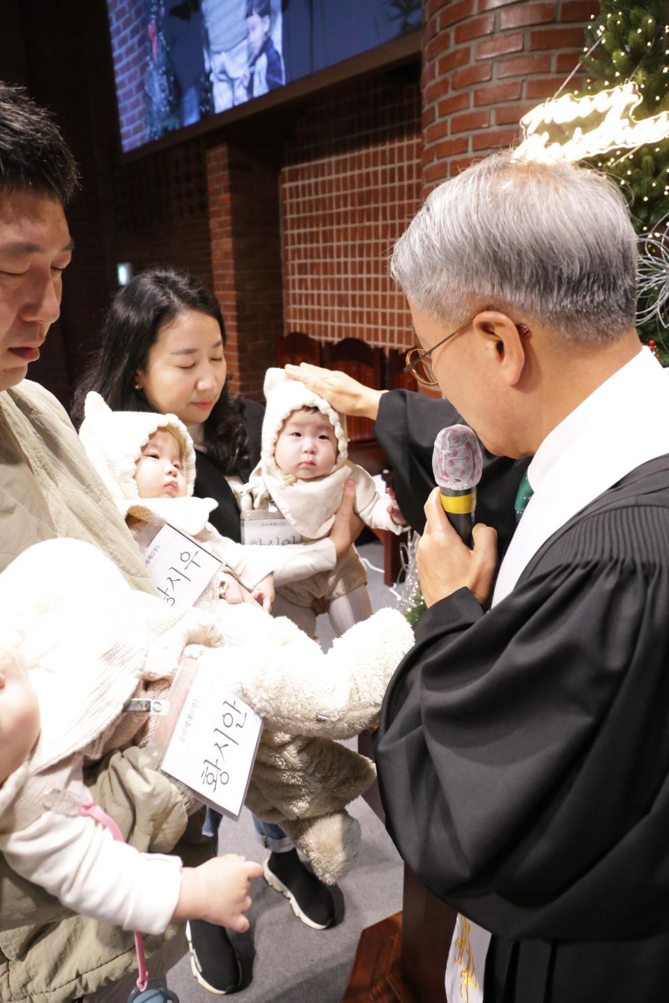 2023 성탄축하음악예배,유아세례식 - 8.JPG