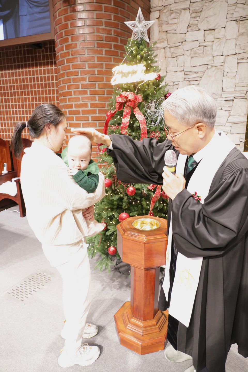 2023 성탄축하음악예배,유아세례식 - 7.JPG