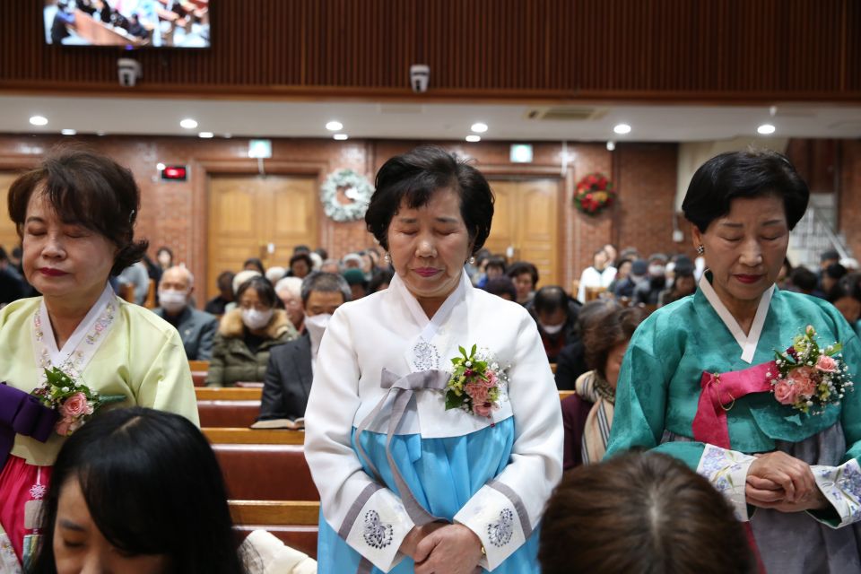 2023 안수집사.권사 은퇴식 - 2.JPG