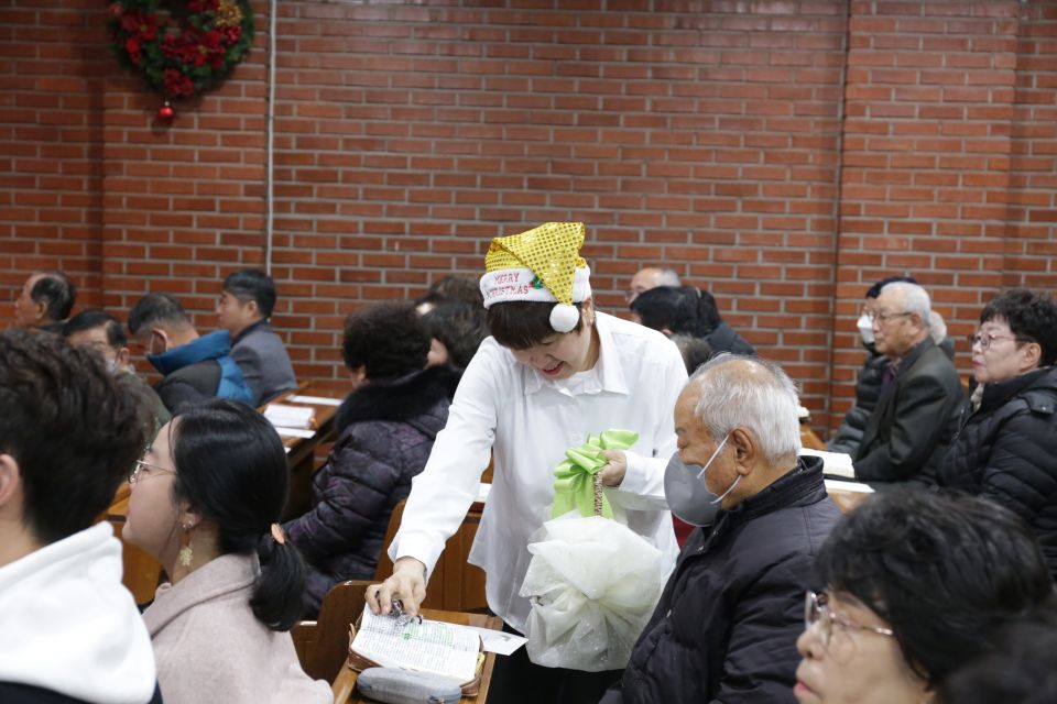 2024 성탄축하음악예배 - IMG_3103.JPG