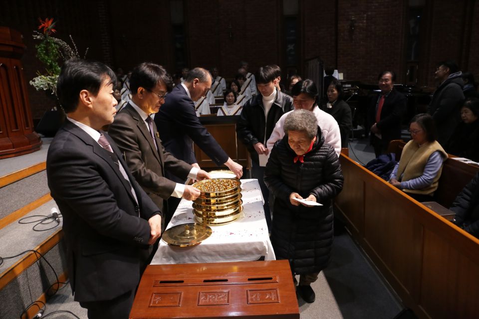 2024-2025 새해맞이감사예배 - IMG_3473.JPG