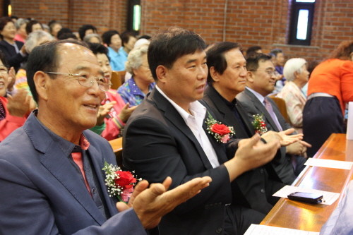 2011년 은빛대학 경로잔치1 - 20110530054924(2).JPG