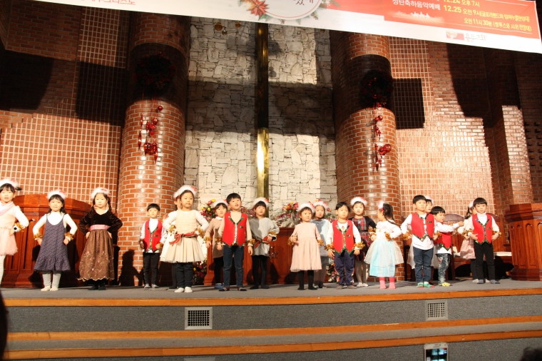 2017성탄전야축하예배 - IMG_4573.JPG