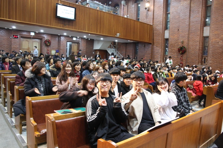 2017성탄전야축하예배 - IMG_4530.JPG