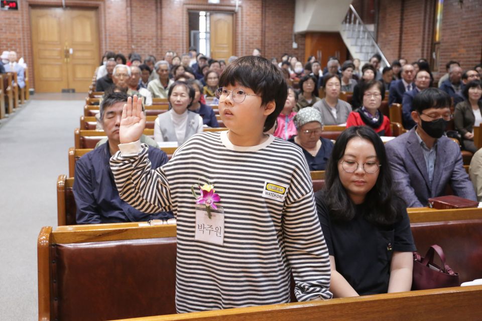 2024 어린이주일(유아.아동세례,출산격려금전달,성찬식) - 9.JPG