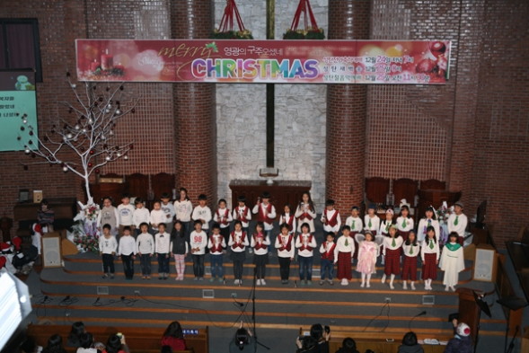 2013년 성탄전야축하예배 - 20140214145855.JPG