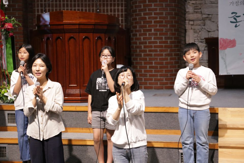 2024 스승의주일(온세대통합예배,교사시상) - 2.JPG