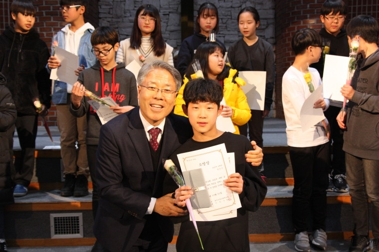 2019년 교회학교 수료예배 - IMG_8125.JPG