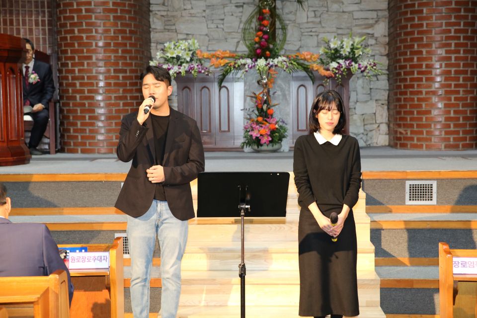 10월 원로장로 추대 권사집사 은퇴 및 장로 권사 집사 임직식 - QB0A4214.JPG