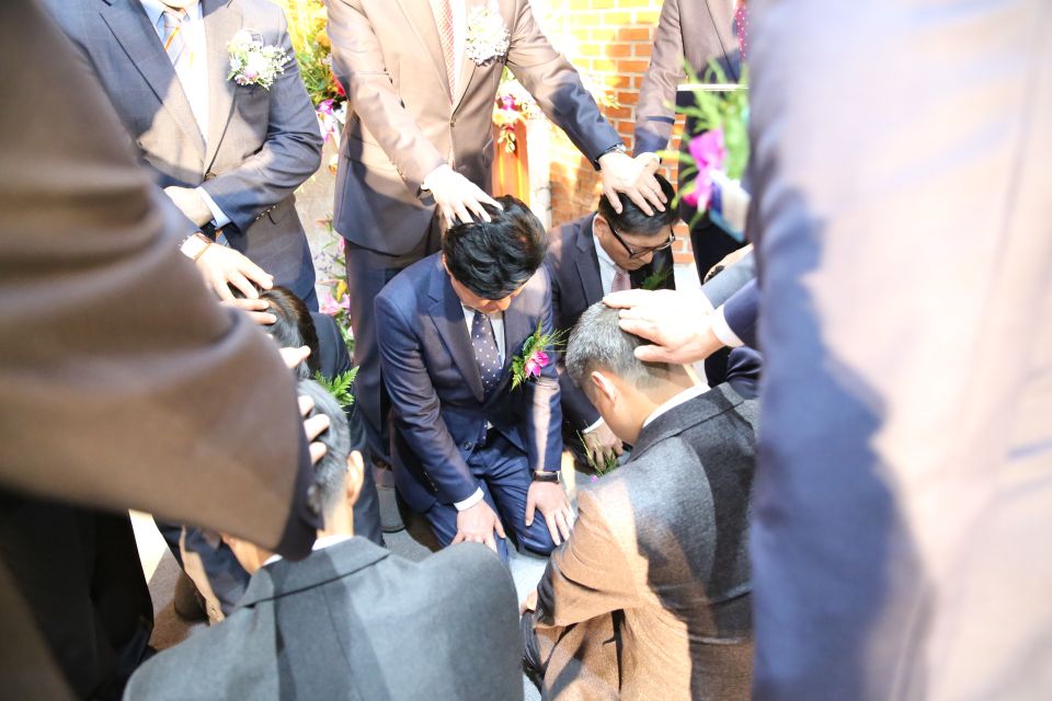 10월 원로장로 추대 권사집사 은퇴 및 장로 권사 집사 임직식 - QB0A3915.JPG