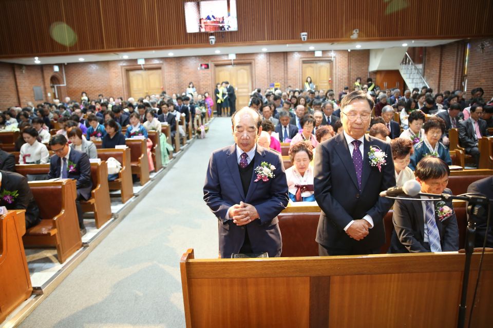 10월 원로장로 추대 권사집사 은퇴 및 장로 권사 집사 임직식 - QB0A3715.JPG