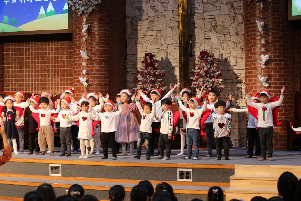 2019 성탄전야 축하예배 - IMG_2605.JPG