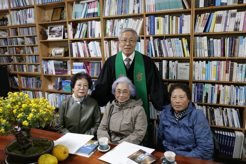 2025-108,109 김영순, 지영순 - 20251109 제108,109 김영순,지영순(과수원마을) 액자용.JPG