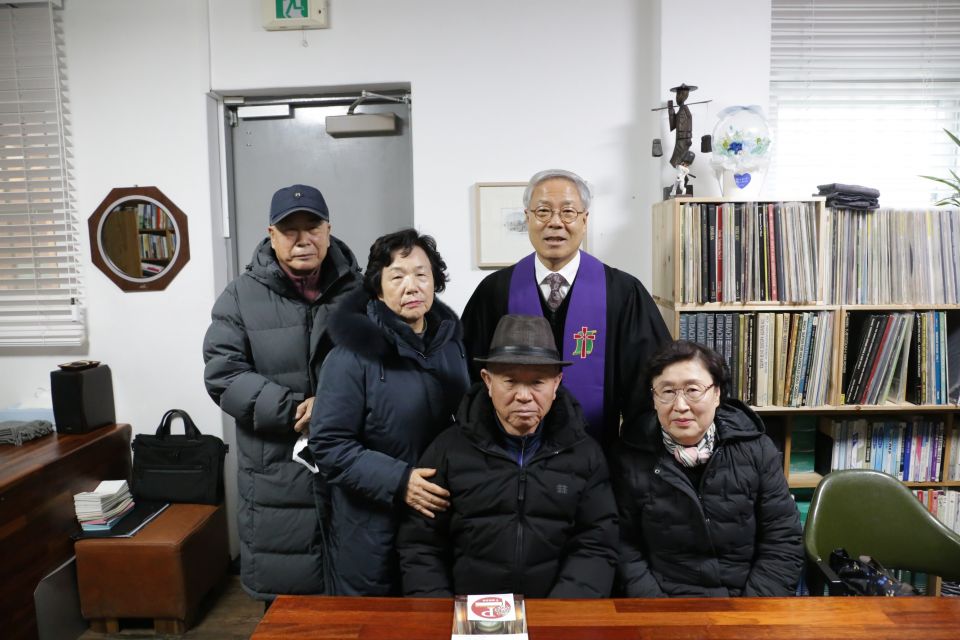 2025-121 류용선 - 20251221 제121호 류용선(과수원마을) 액자용.JPG