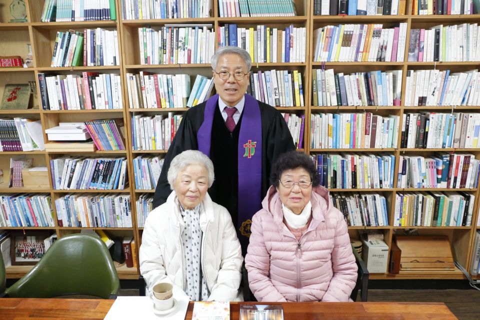 2024-17 유정숙 - 20240218 제17호 유정숙(과수원마을) 액자용.JPG