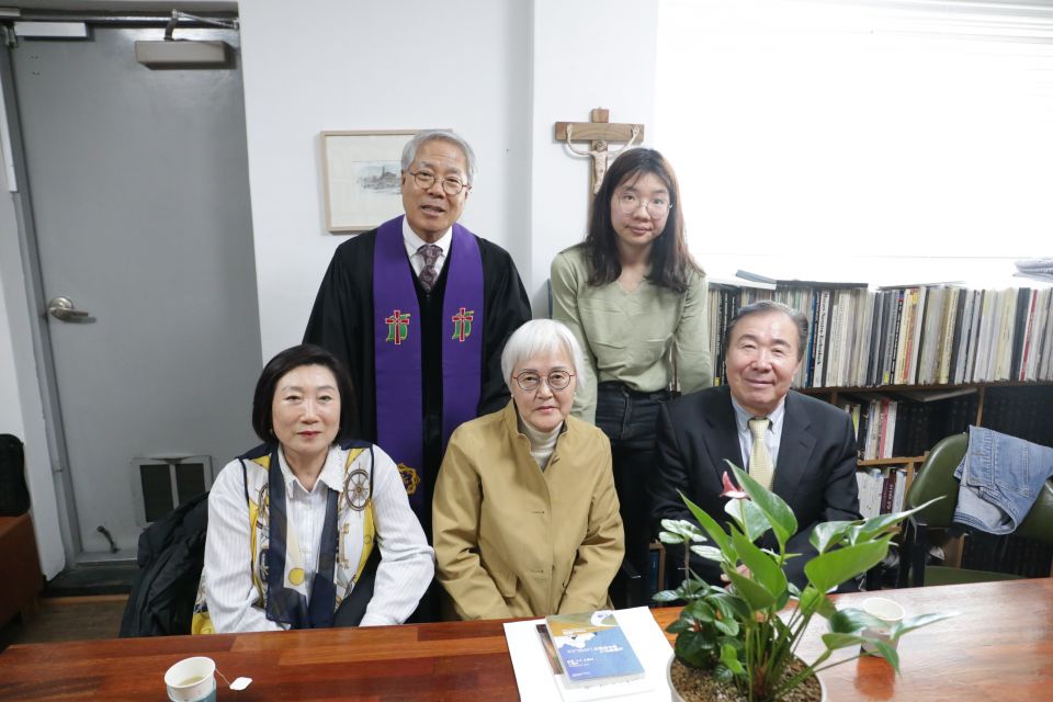 2025-26 이춘애 - 20250309 제26호 이춘애(과수원마을) 액자용.JPG