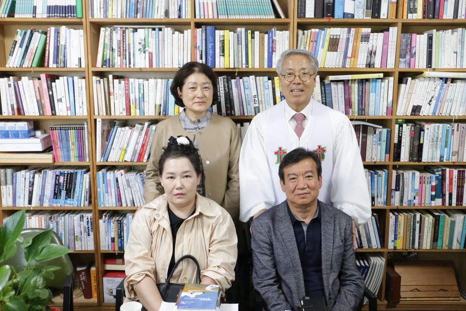 2025-41,42 이원규, 전경화 - 20250420 제41,42호 이원규,전경화(숲속마을) 액자용.JPG